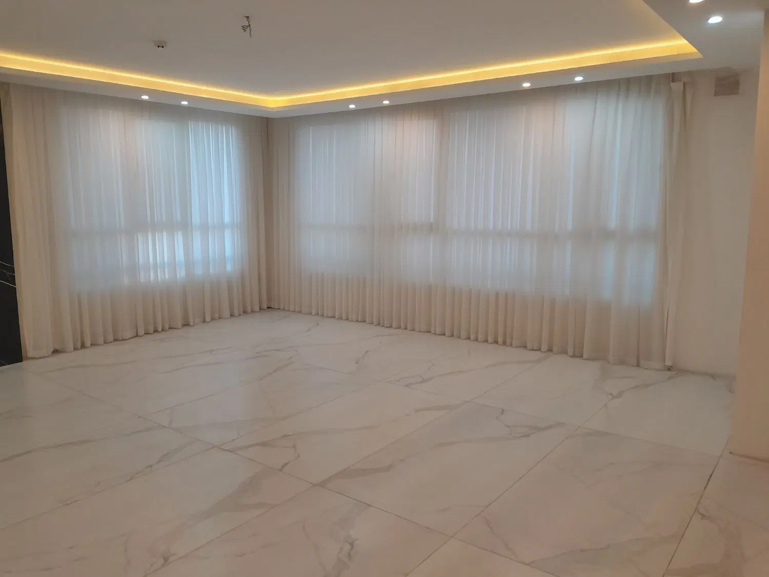 آپارتمان ۱۲۰ متری شیرودی