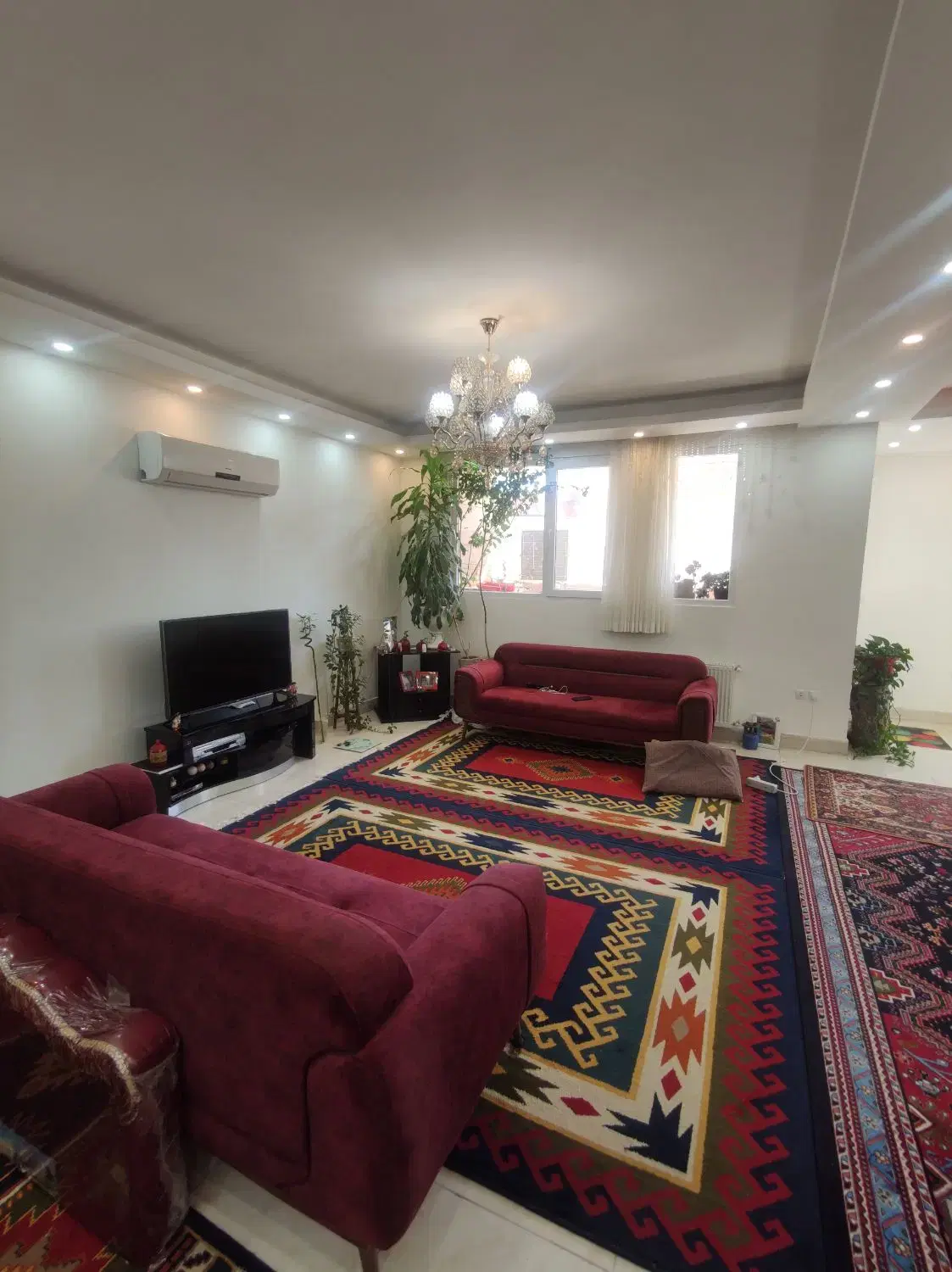 200 متر سه خوابه تک واحدی مستر دار صدرا