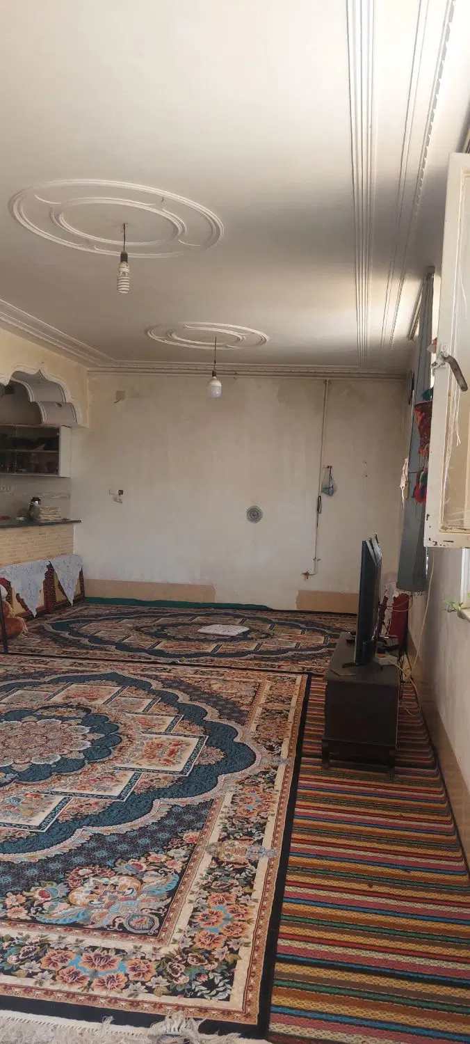 فروش منزل مسکونی یه طبقه ویلایی