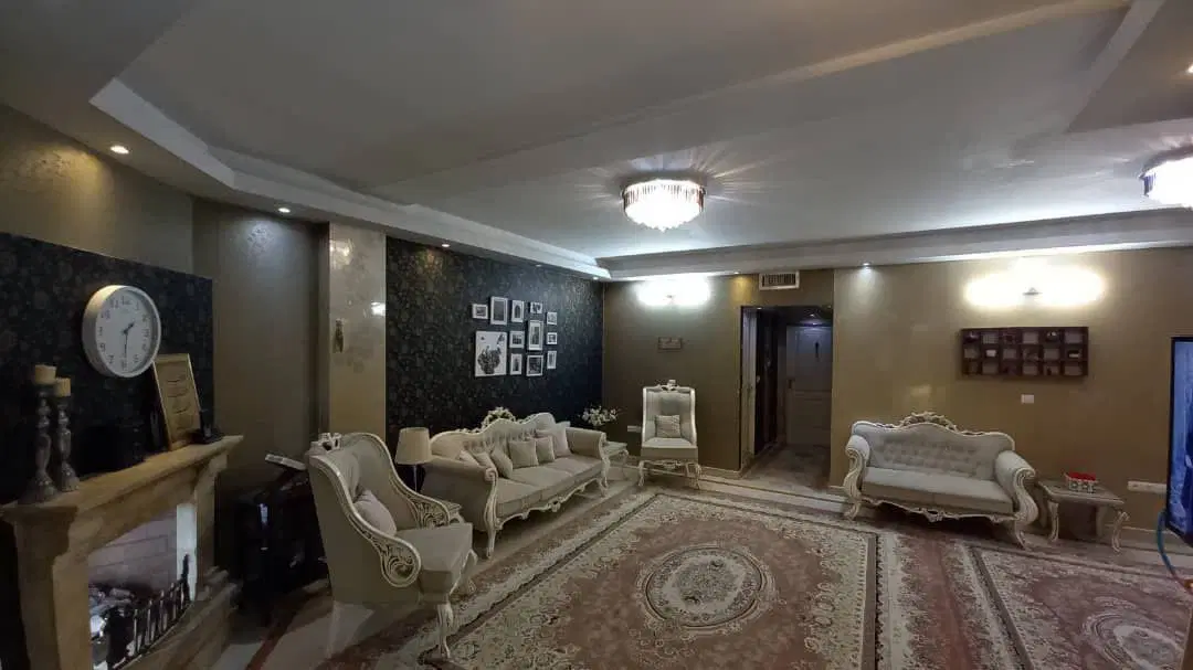 آپارتمان تک واحدی