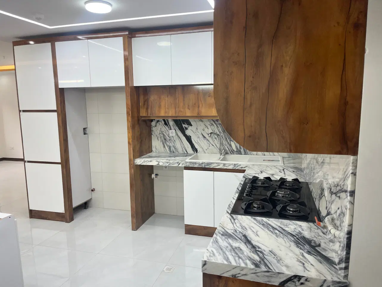 آپارتمان ۹۵ متری نوساز عالی