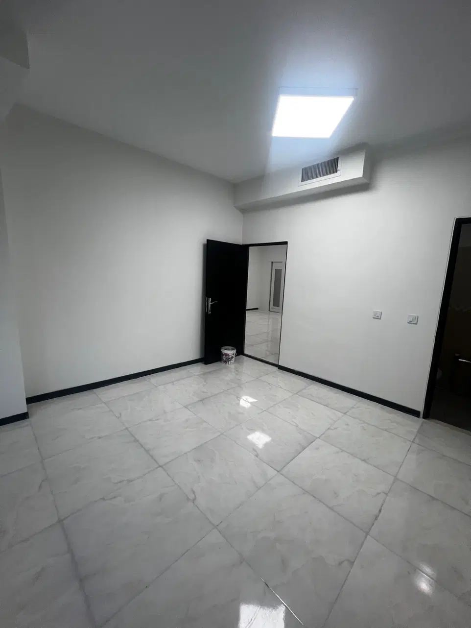 ۸۵متر_دو خواب_پاسداران