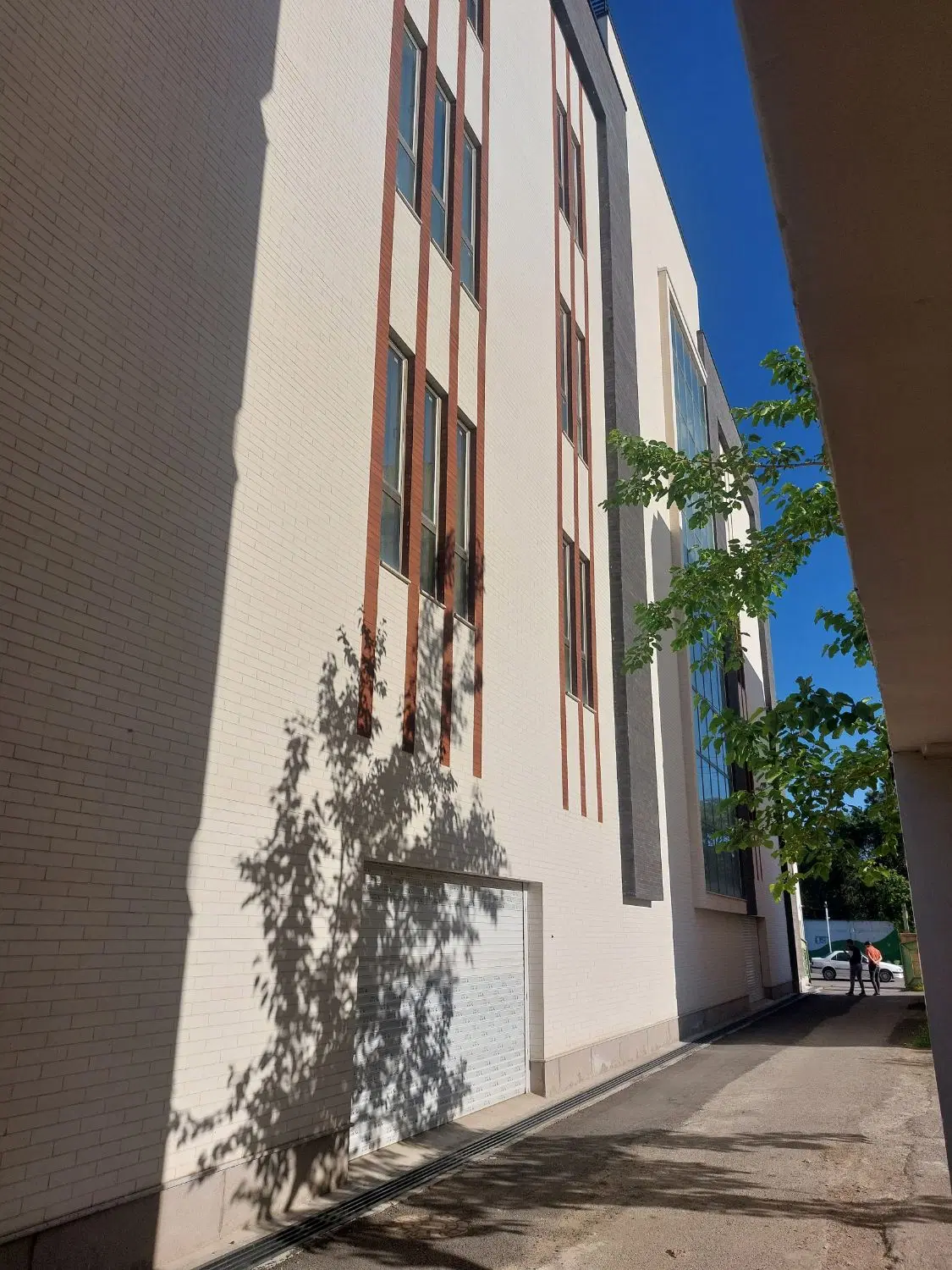 اجاره پارکینگ ماشین در میدان ولیعصر