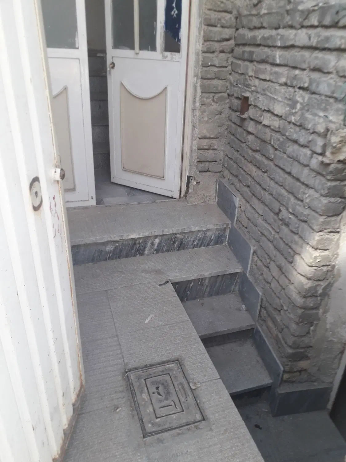 دوبلکس ۵۰متر ۸۰ زیربنا ۲۷۰۰م در صمدزاددیگاله
