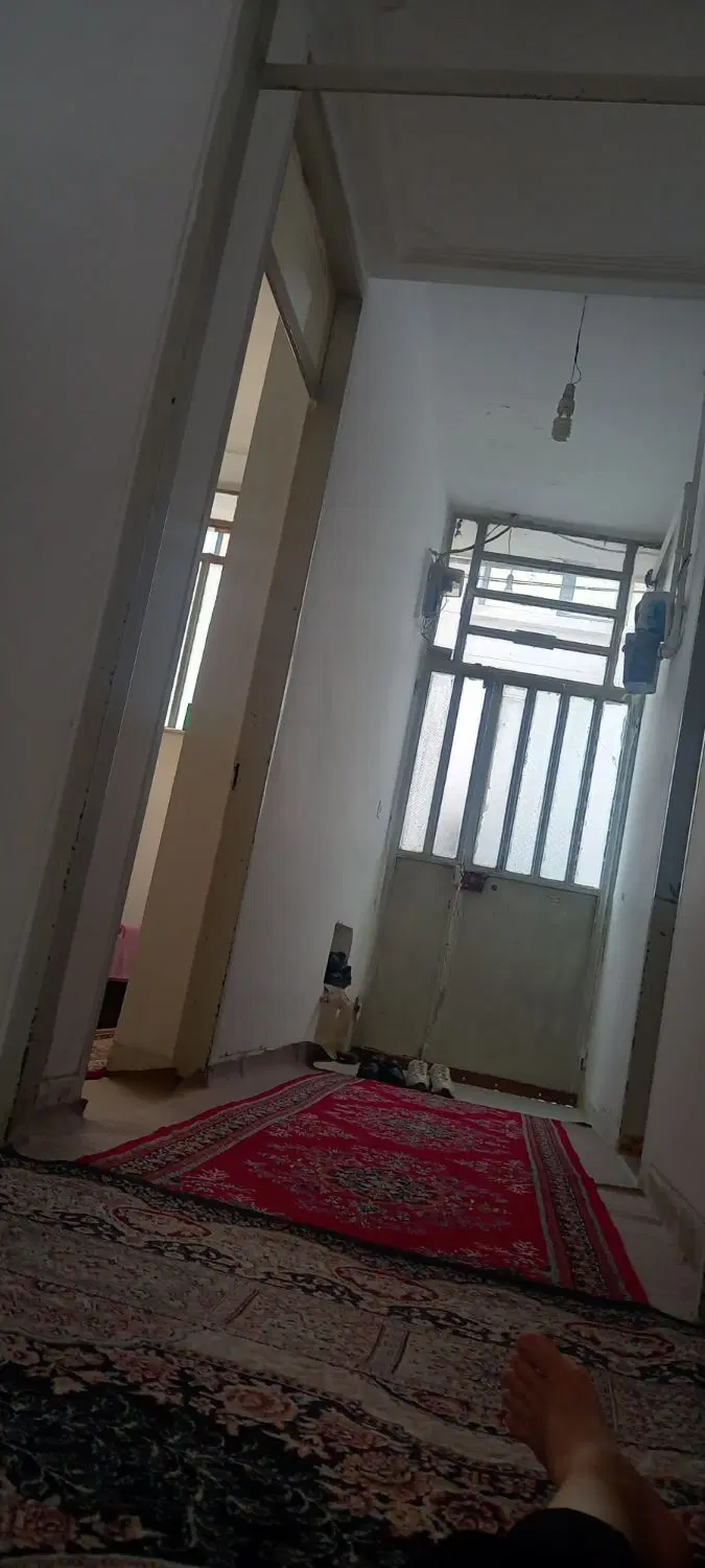 منزل درب ساختمان