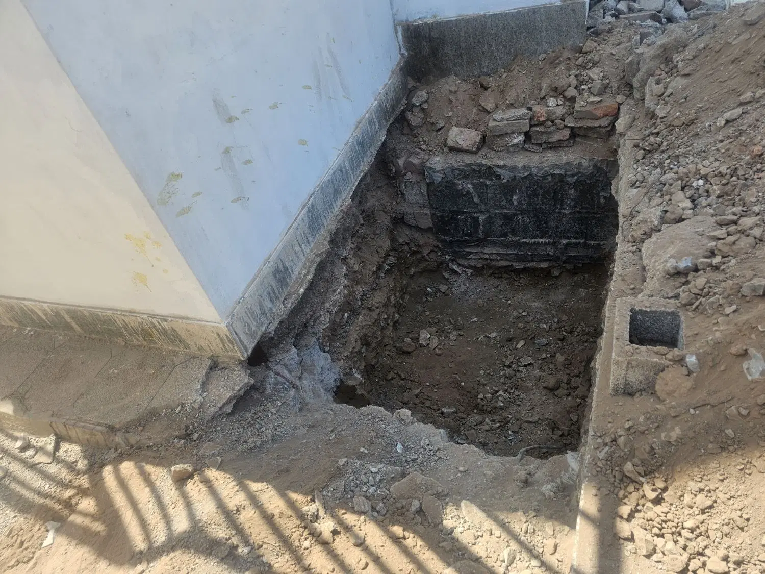 فروش قبر در مسجد صاحب الزمان ۳ طبقه و ۲ طبقه