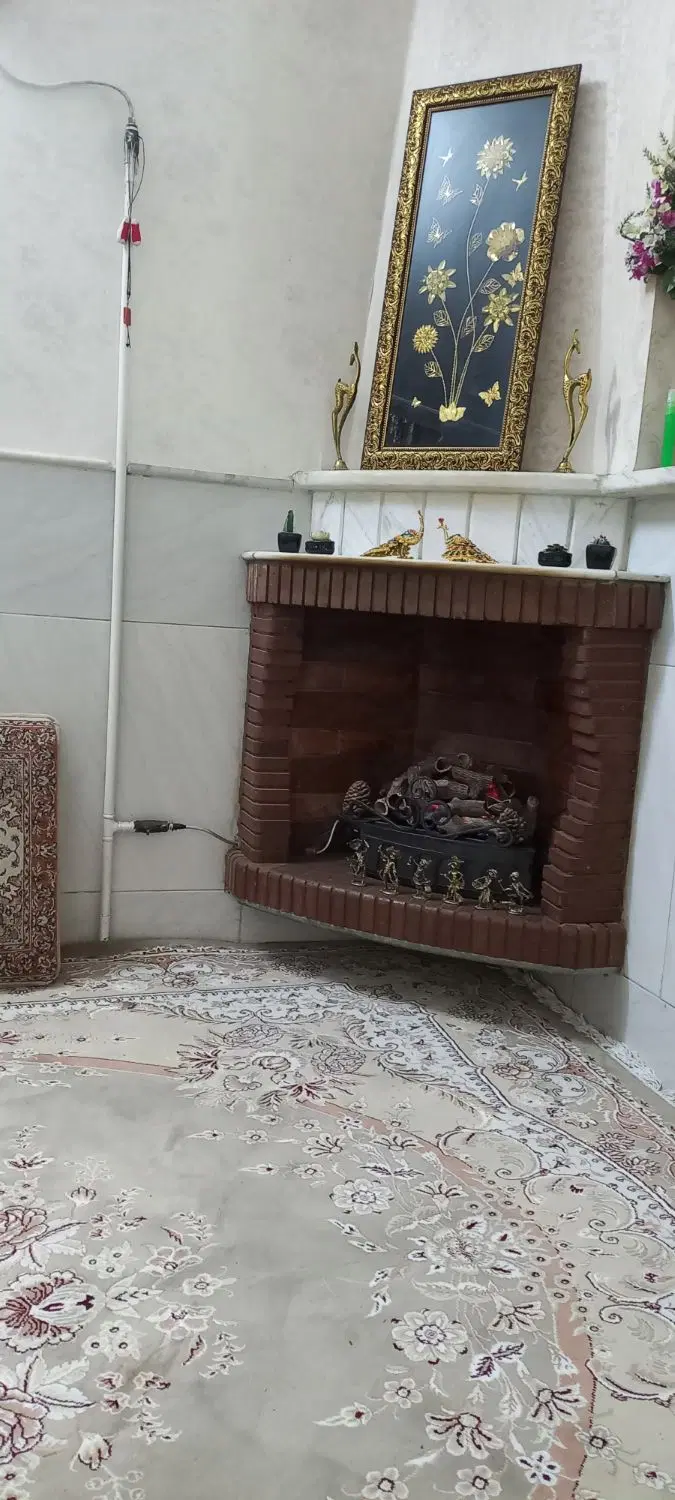دو ونیم طبقه ناصر دیوان