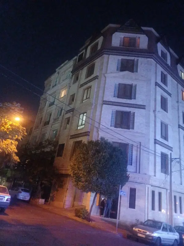 آپارتمان ۱۵۰ متری