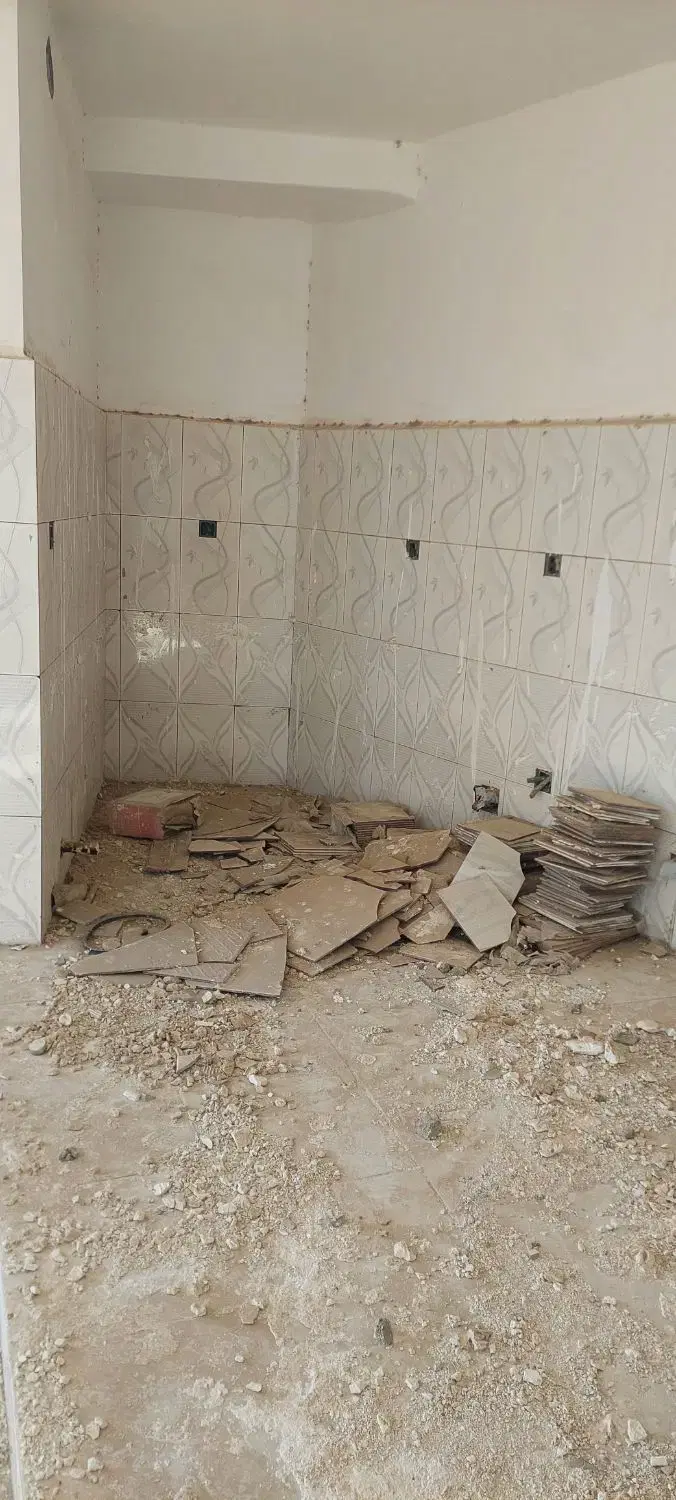 فروش آپارتمان ۱۱ واحدی نیمه کاره