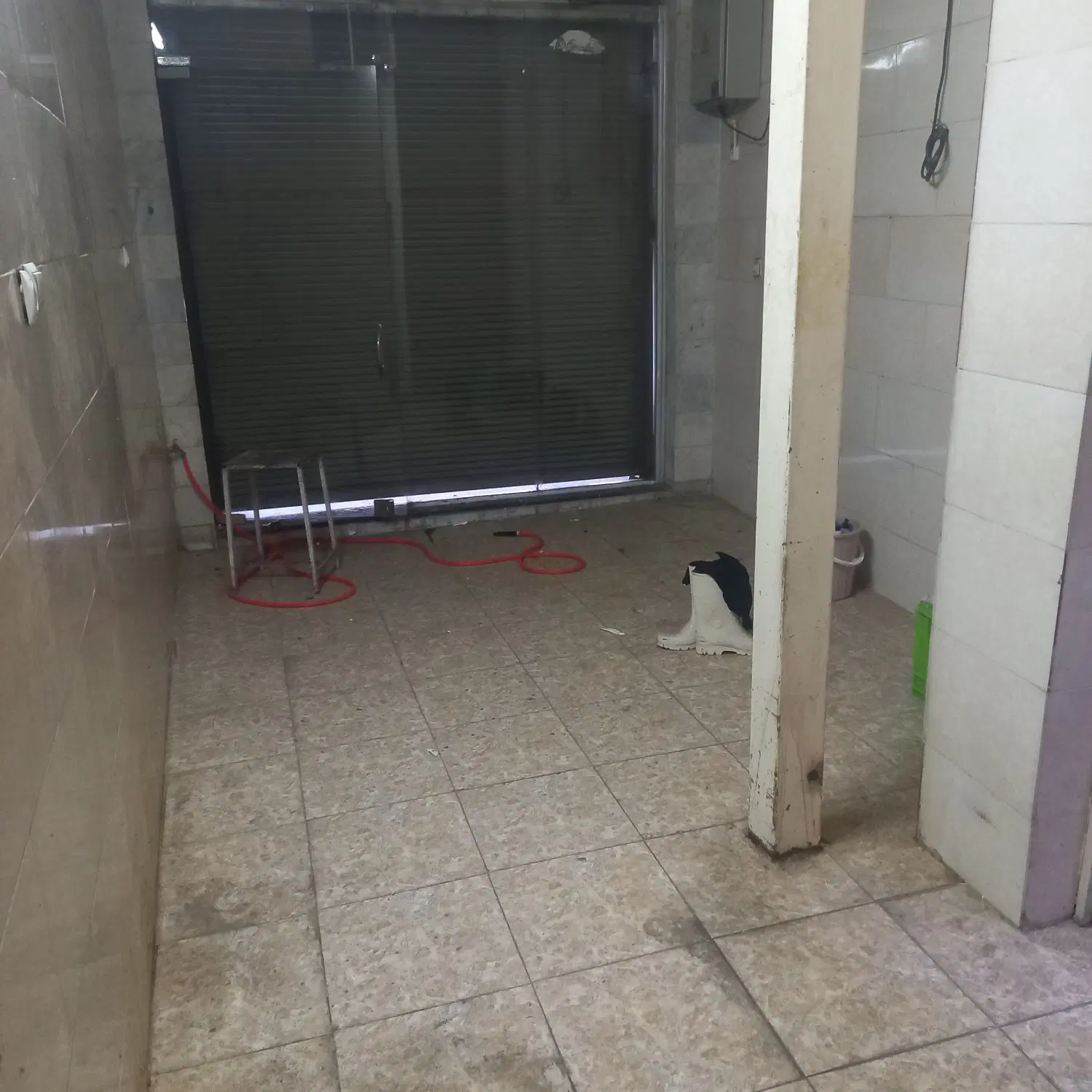 مغازه ۱۵متری  نقاشی شده