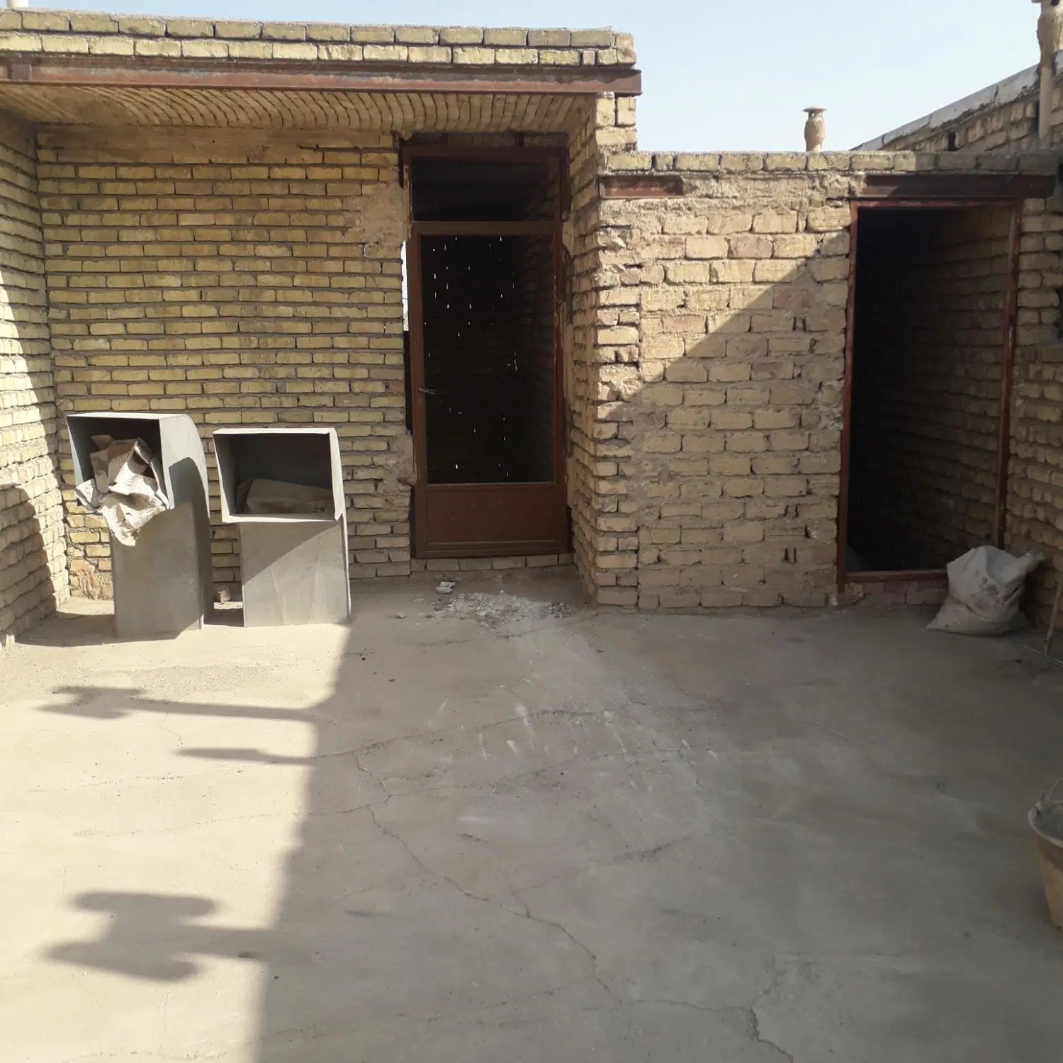 خانه ویلایی دو طبقه سفت کاری زینبیه  لاله شمالی
