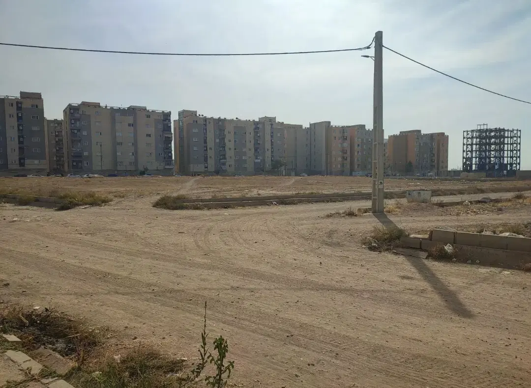 زمین مهرگان بلوک ۵