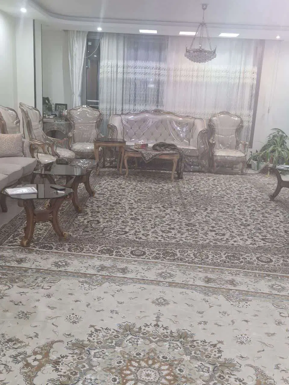 آپارتمان لوکس ۱۶۰ متری در خیابان فرسان