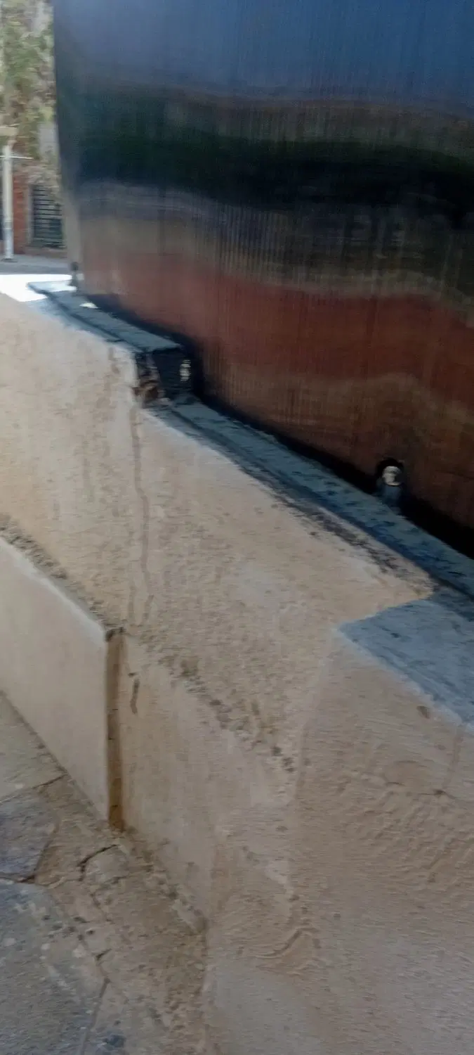 زمین در سرزه