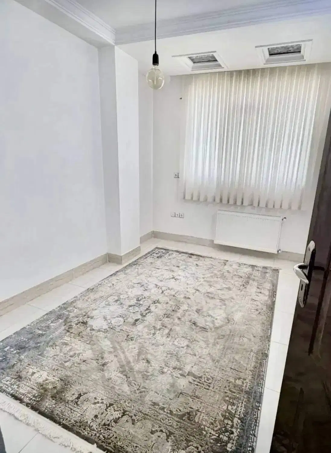 سوییت ۵۰متری_معلم_تاپ لوکشین