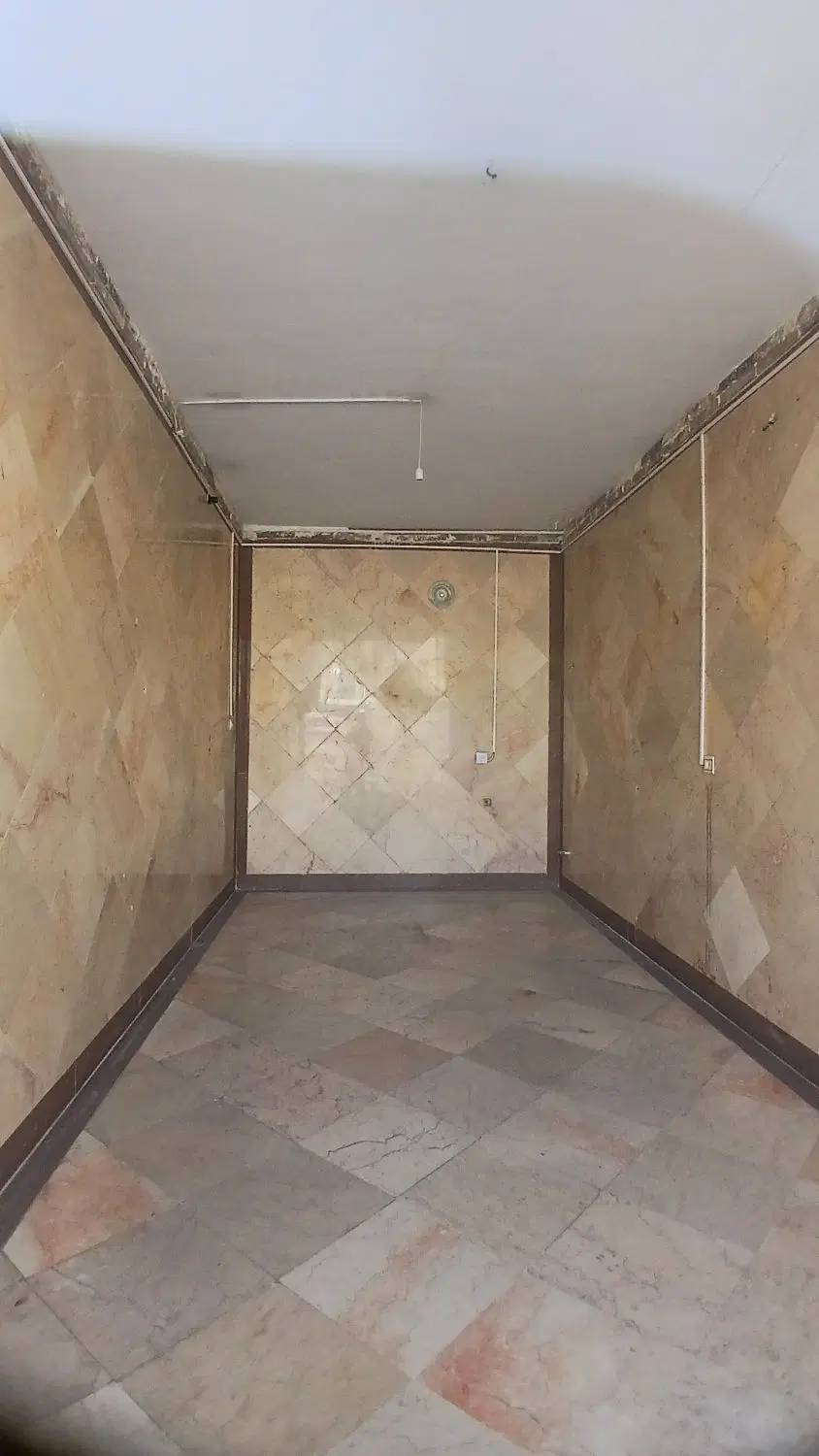 مغازه اجاره ای به متراژ ۱۵