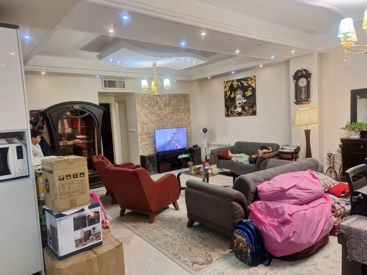 آپارتمان ۹۶ متری مفتح سمیه  تک واحده
