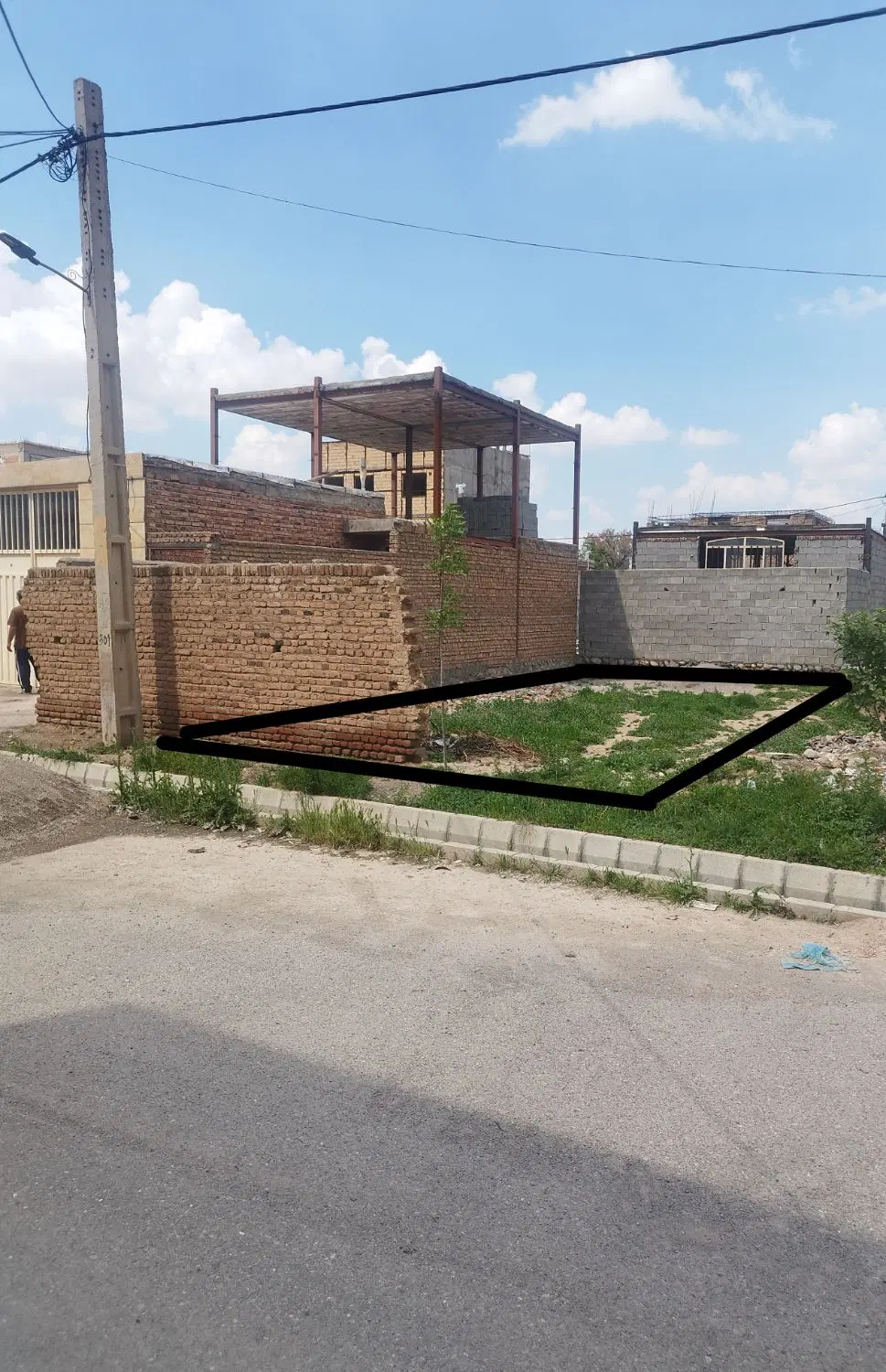 زمین تجاری مسکونی بر خیابان در باغ معروف