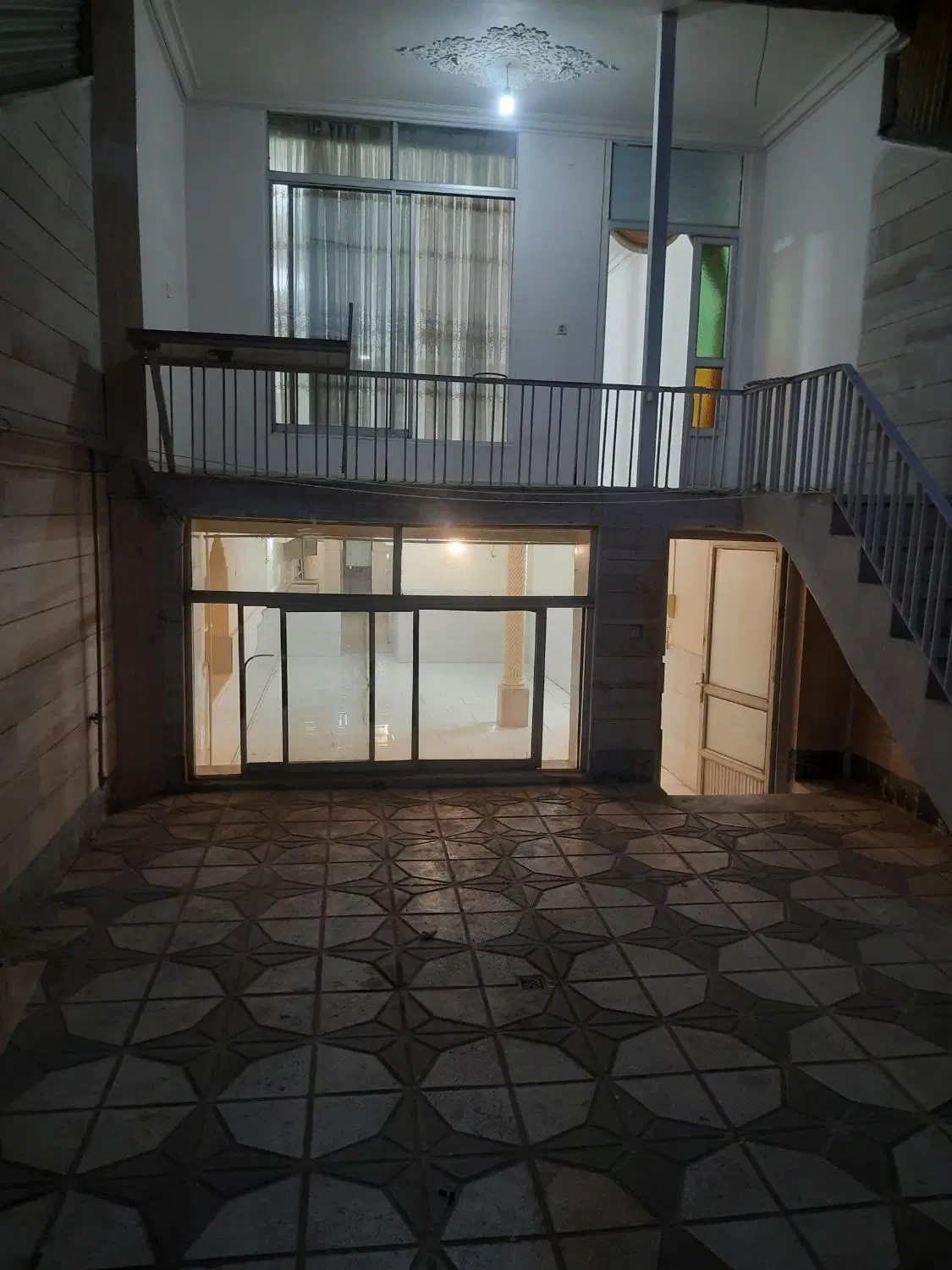 اجاره خانه دو طبقه مستقل
