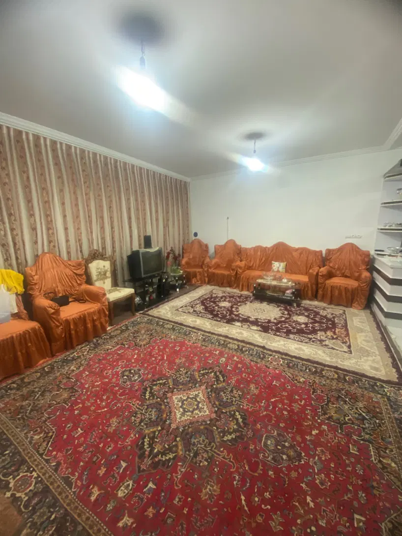 فروش آپارتمان ۶۳متری ارتش میدان تیر طالقانی سنددار