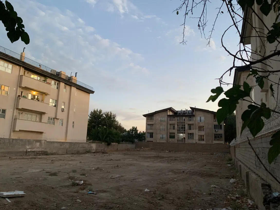 ۲۰۶ متر زمین مهرشهر ۱۰۰ شرقی