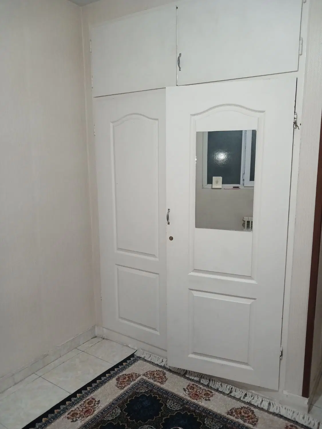 ۵۵ متر  طبقه ۴خوش نقشه با آسانسور و پارکینگ