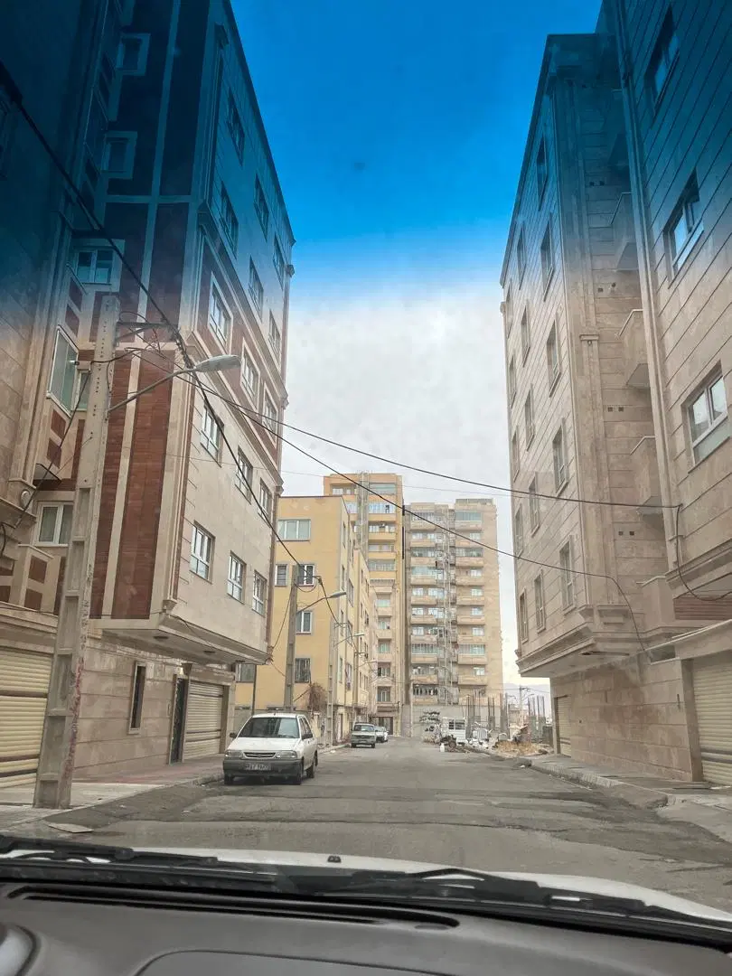 آپارتمان ۱۵۰ متری ایل گلی