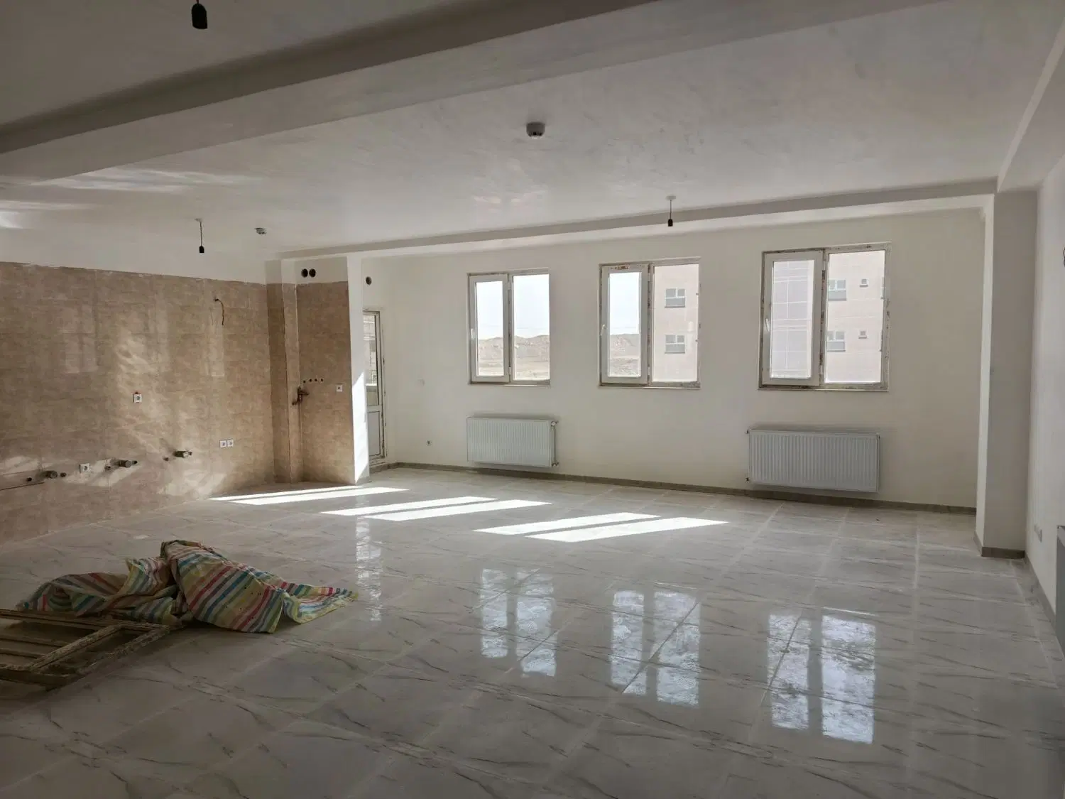 اندیشه ۴ واحد ۱۲۰ متری