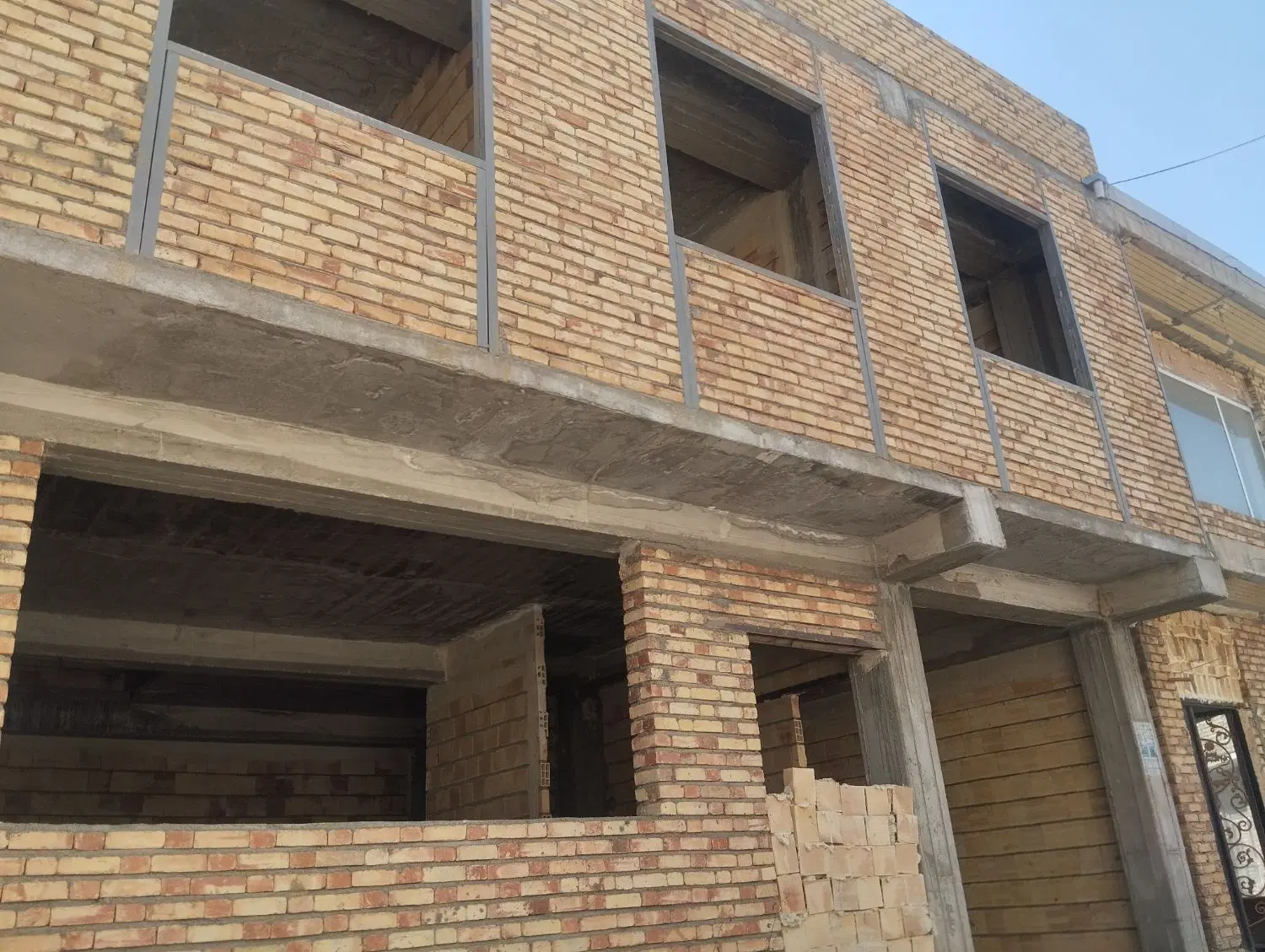نیمه کاره ولنده