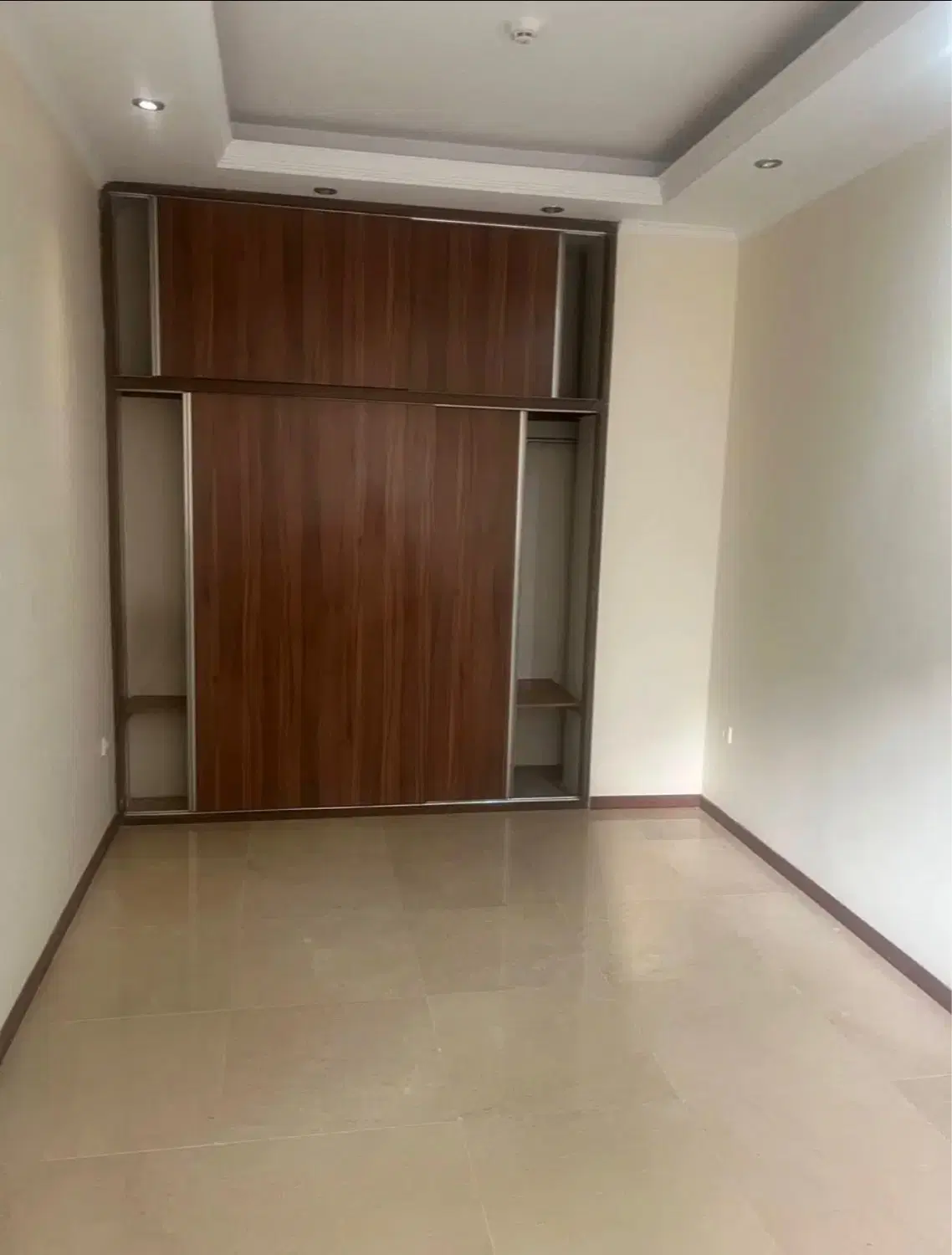 ۱۱۲ متر فول امکانات اسمان پنجم غربی