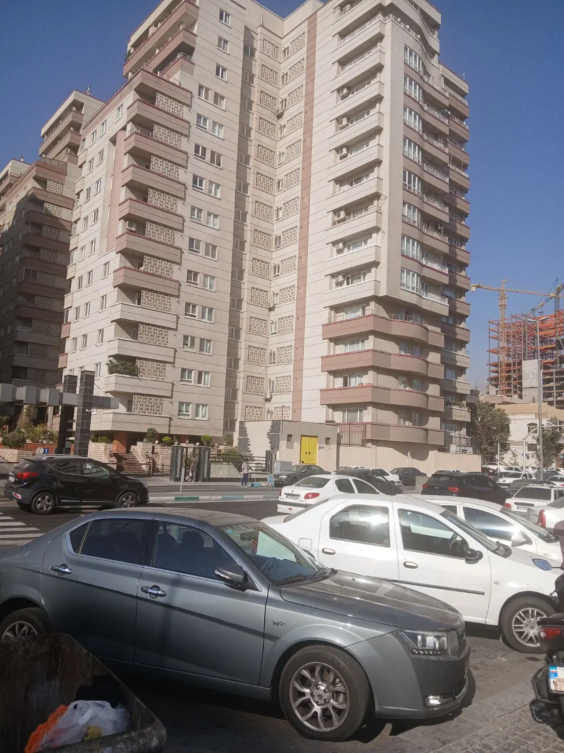 آپارتمان ۱۰۸ متری در برجهای کوهستان ۲ خواب