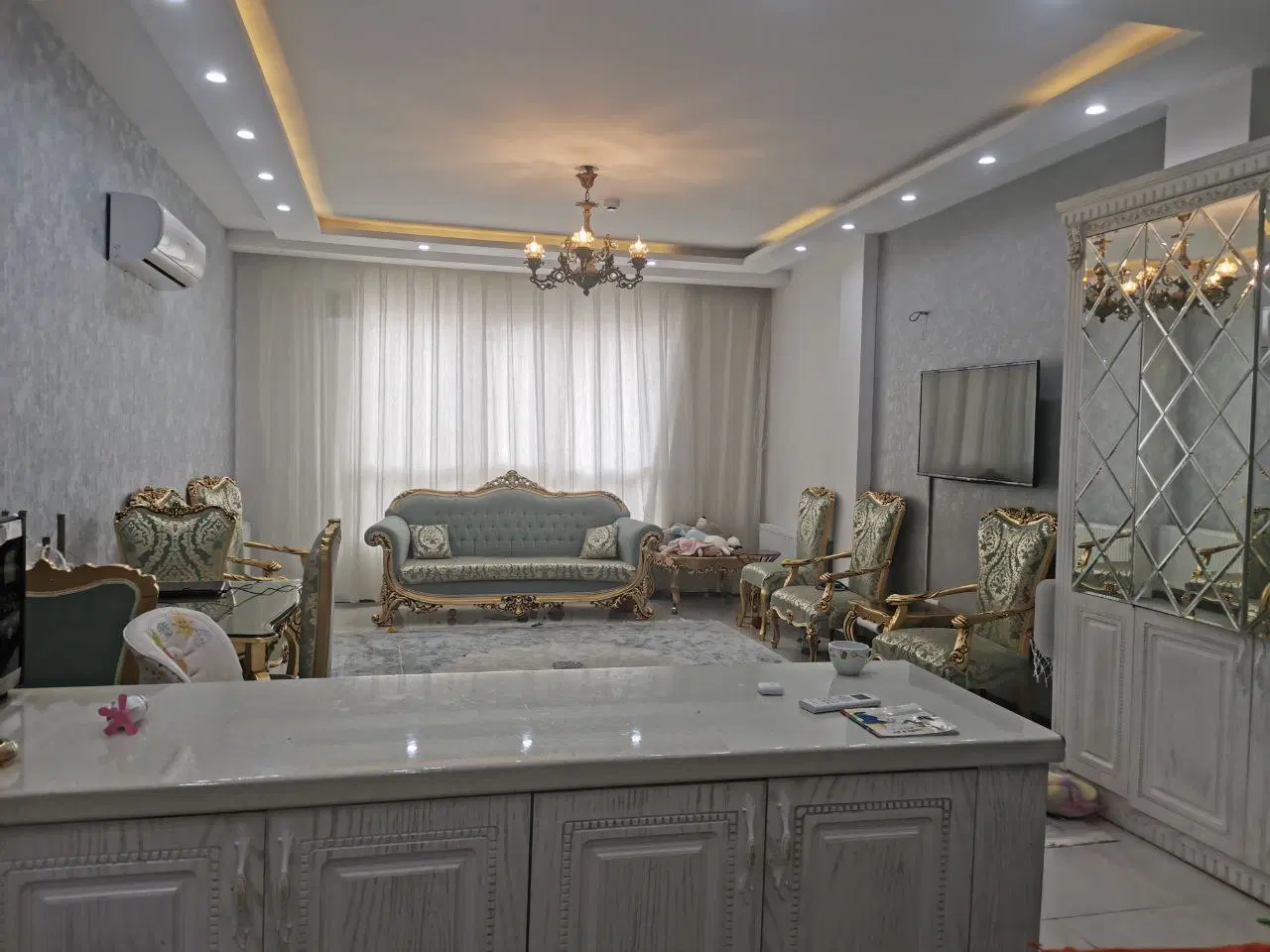 واحد ۸۹ متری طبقه ۳ فول امکانات