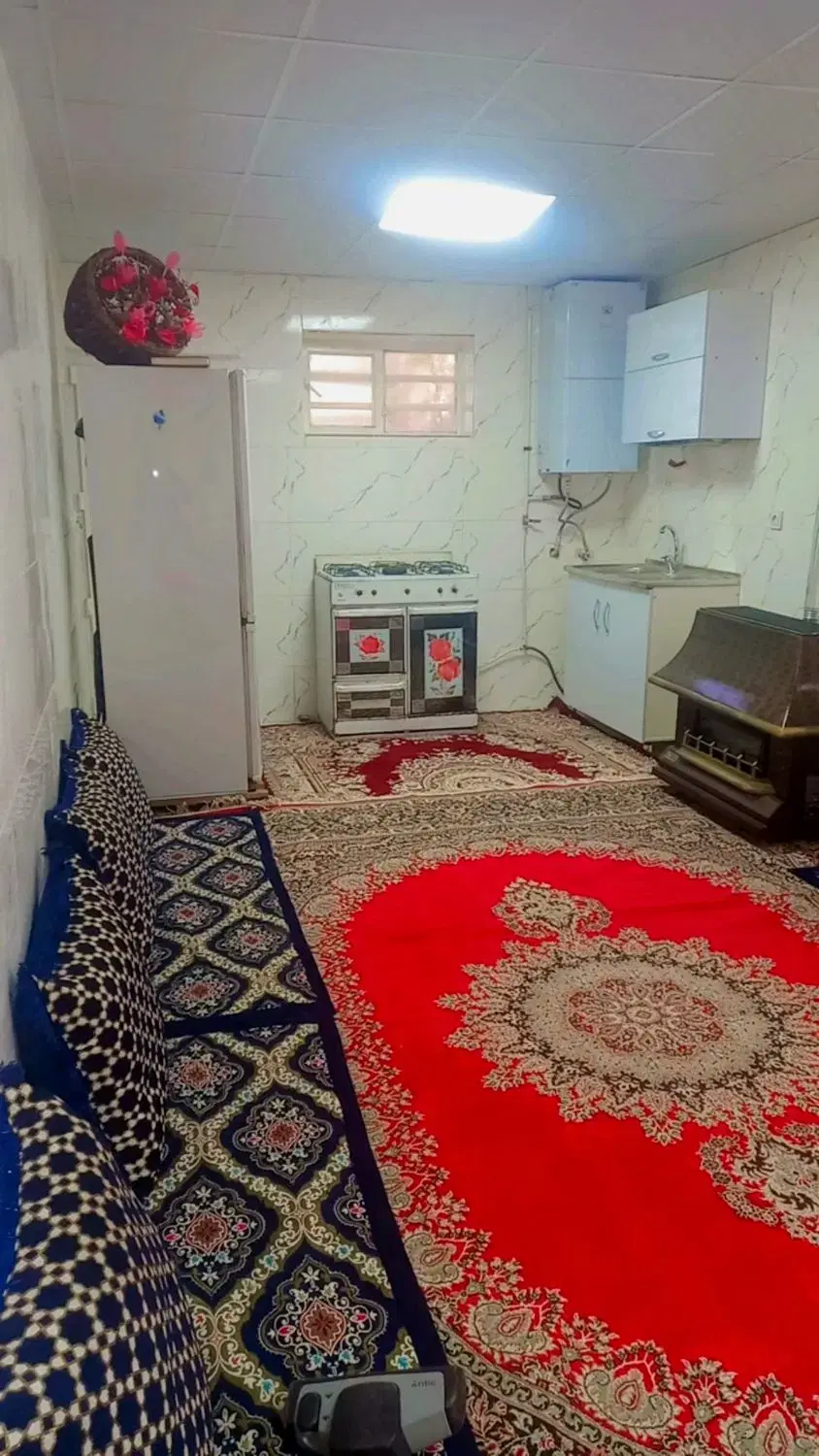اجاره روزانه خانه وسوئیت همکف درکرمان تمیزواقتصادی