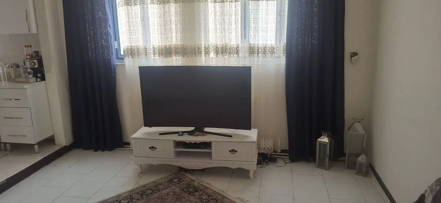 هم خونه خانم