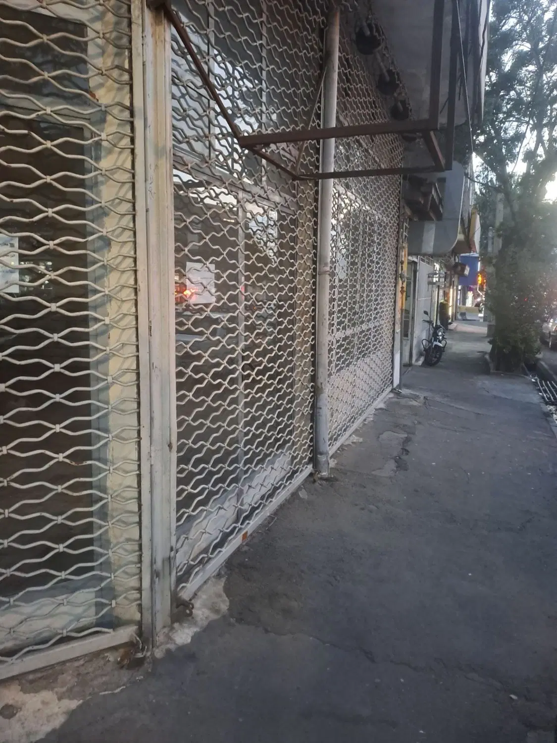 مغازه  تجاری