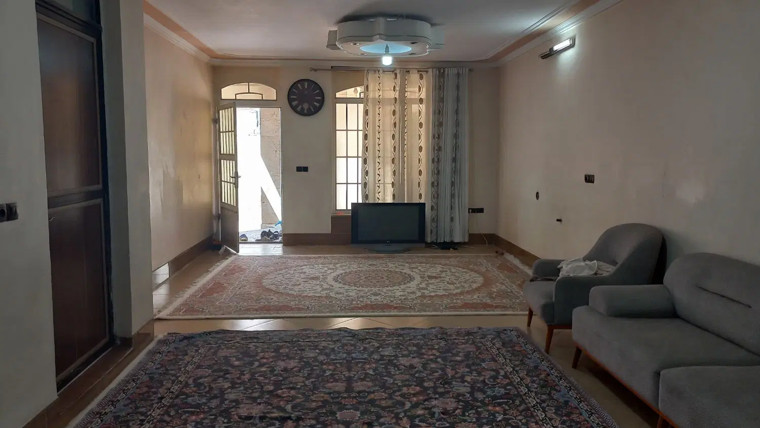 فروش ویلایی ۲طبقه احمدآباد