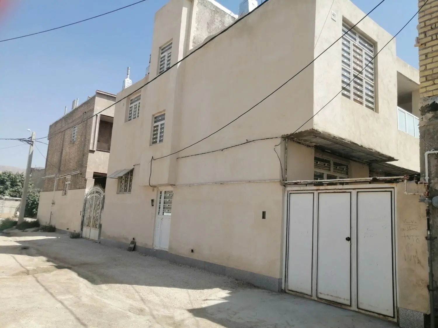 منزل دو خوابه ماشین رو اقبال آباد