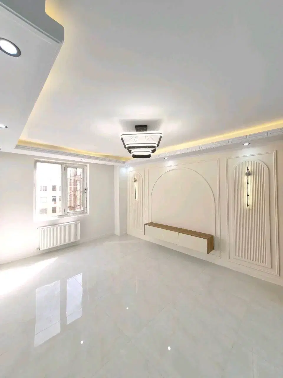 ۶۷متر+فول دیزاین+پارکینگ سندی+غرق نور+کم واحد