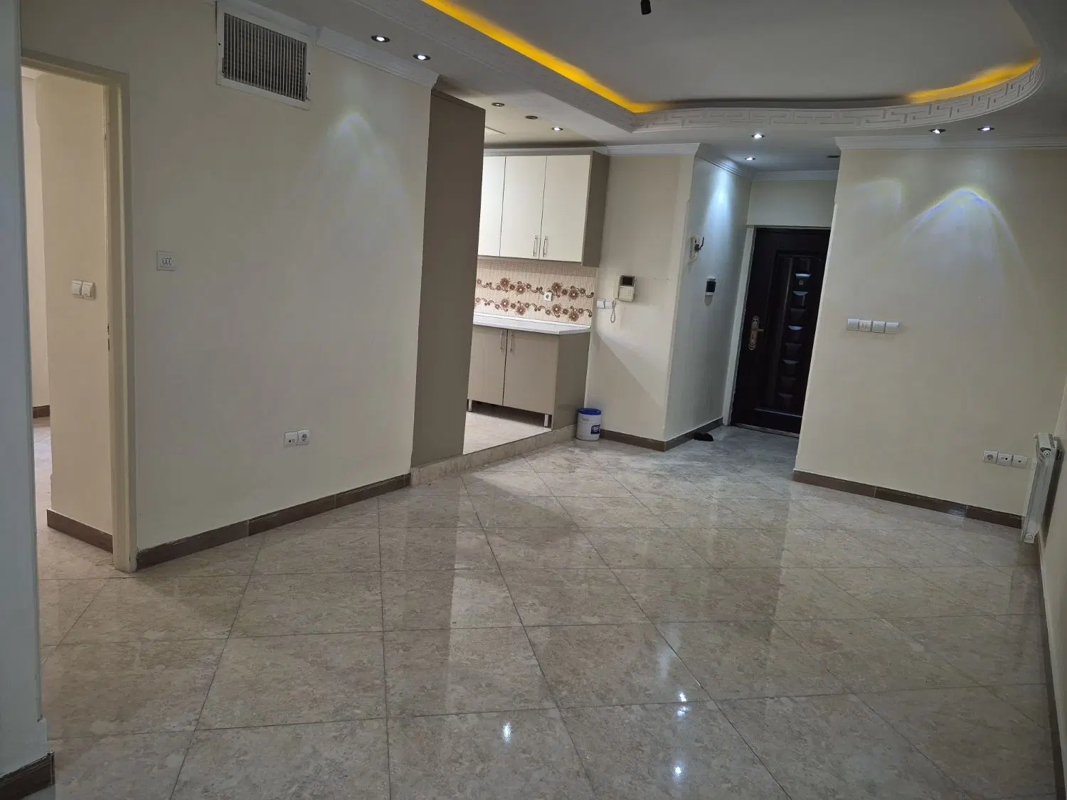 اجاره آپارتمان ۶۵متری پارکینگ تخلیه قابل تبدیل رهن