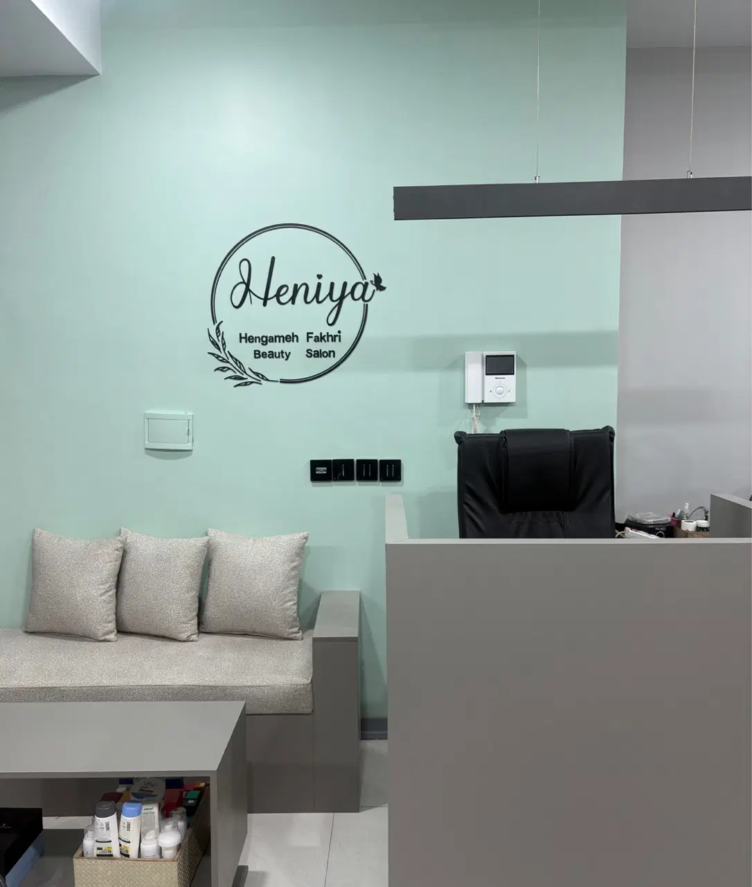 اجاره میز ناخن و تخت مژه و فشیال