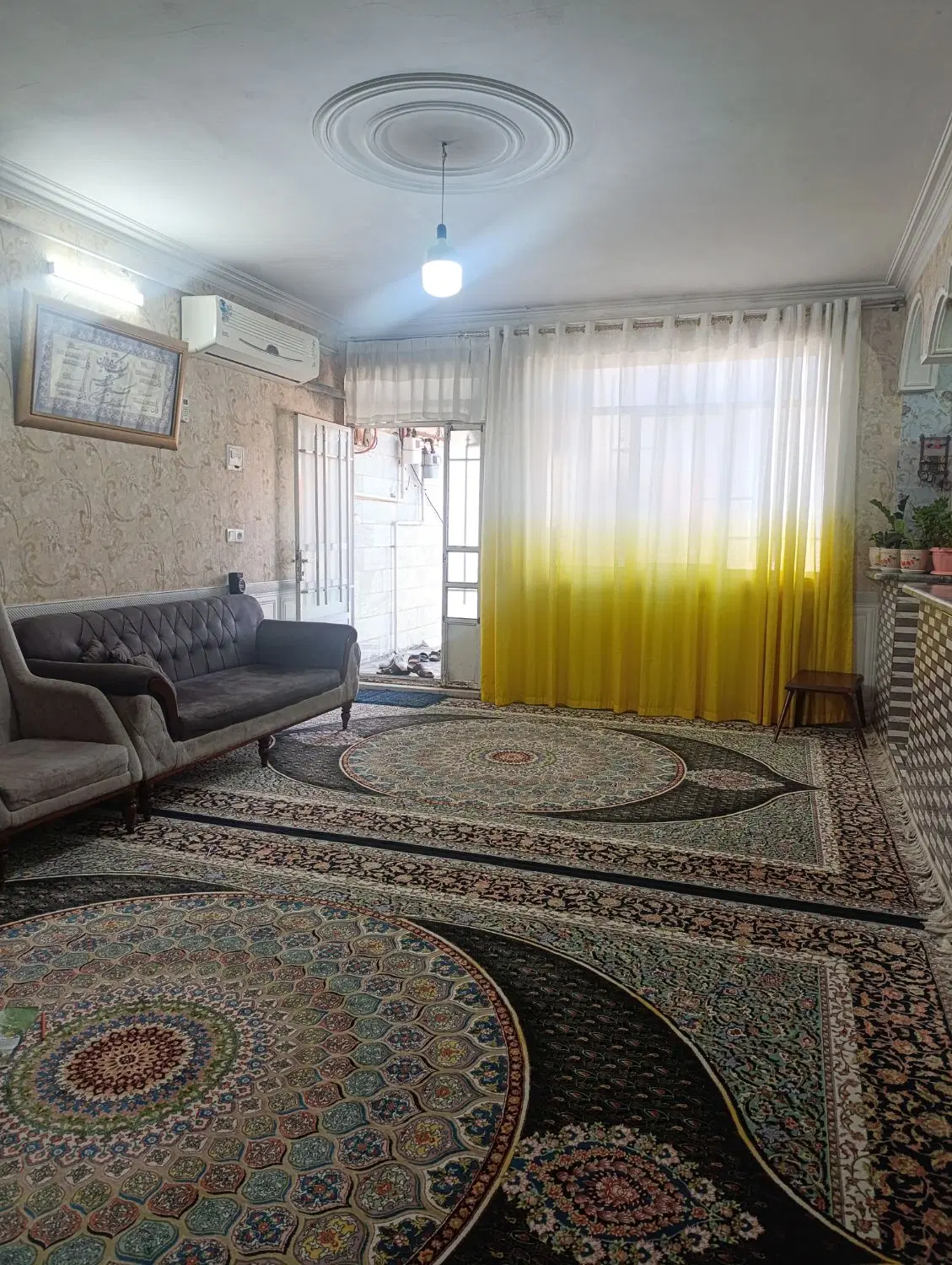 ویلایی دو طبقه