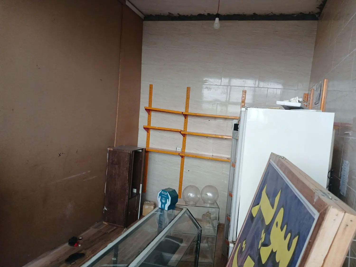 مغازه اجاره ای حدودا ۲۰ متر