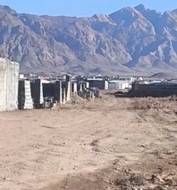 ملک آینده دار دیوار کرده