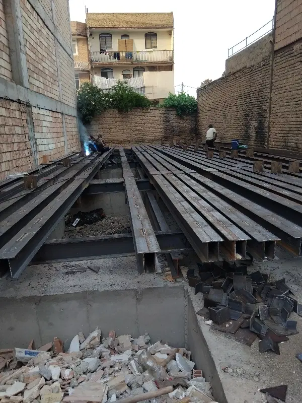 واحد ۸۵ متری  بدون پارکینگ