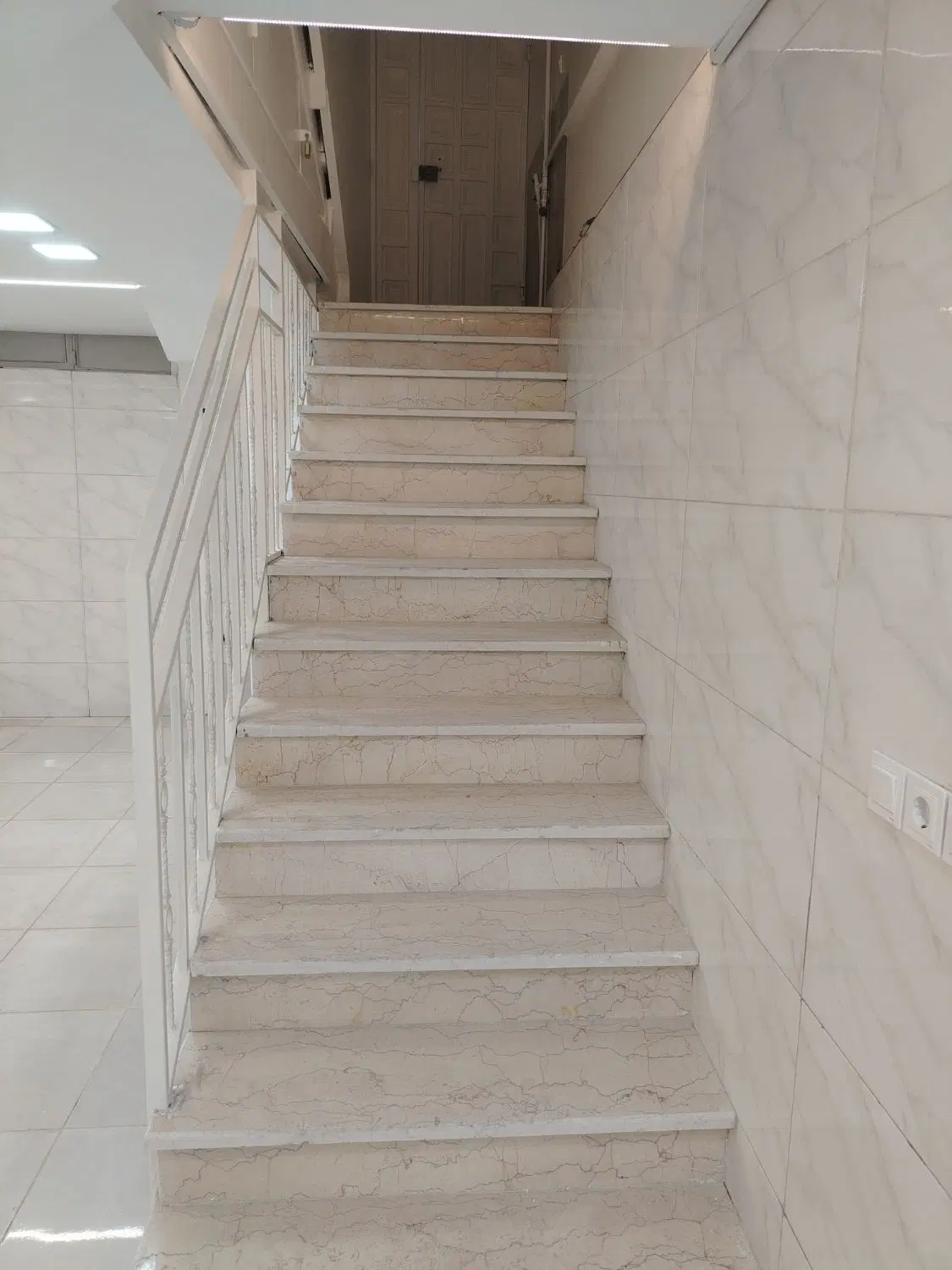 اجاره واحد تجاری