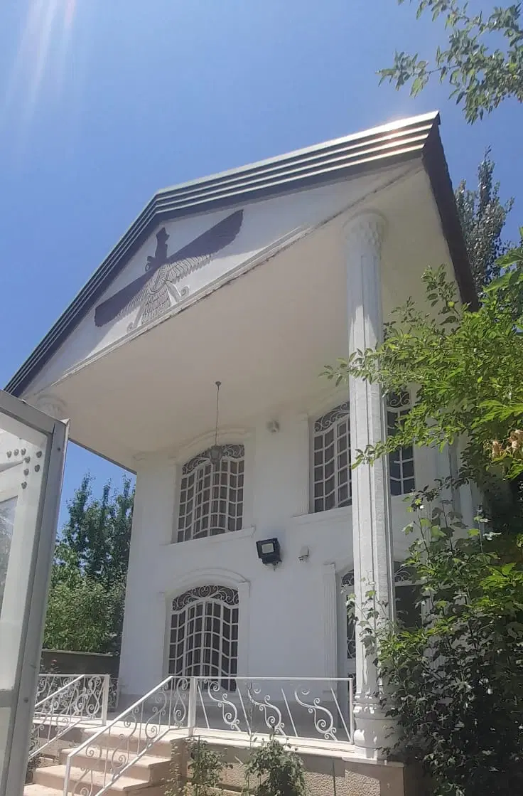 شهرک گلستان_ یک طبق نیم_ اداری مسکونی_ میدان اول
