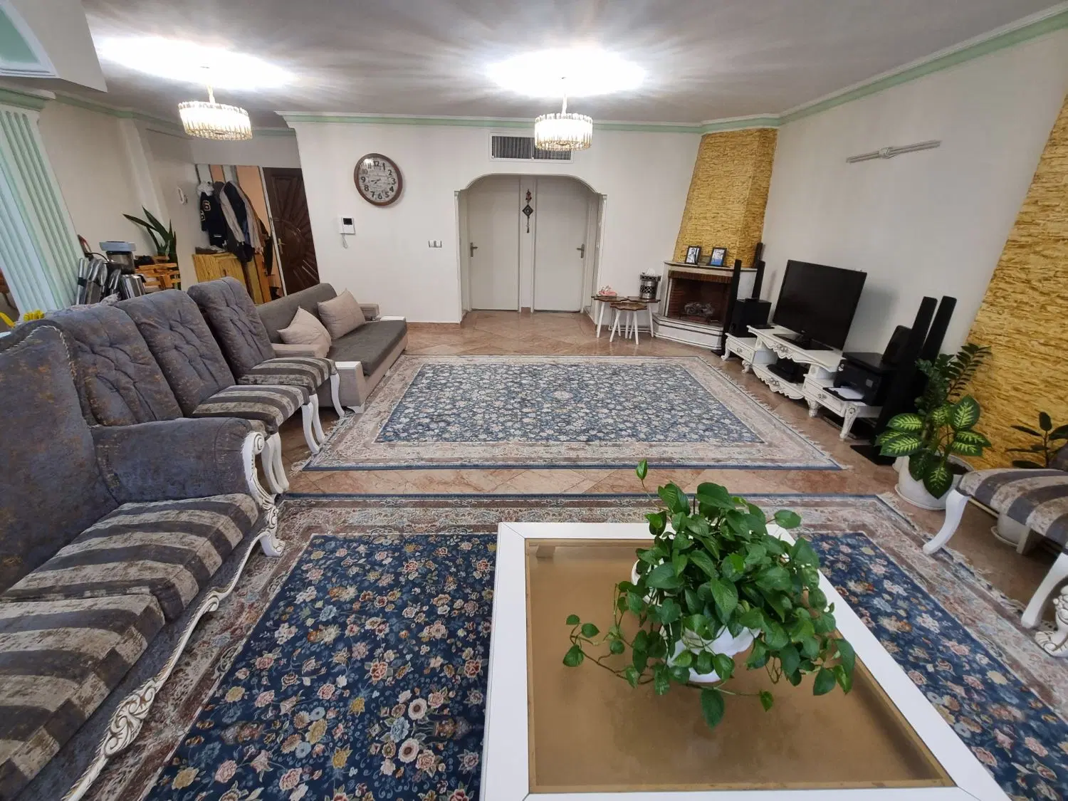 ۱۰۰ متری تک واحدی