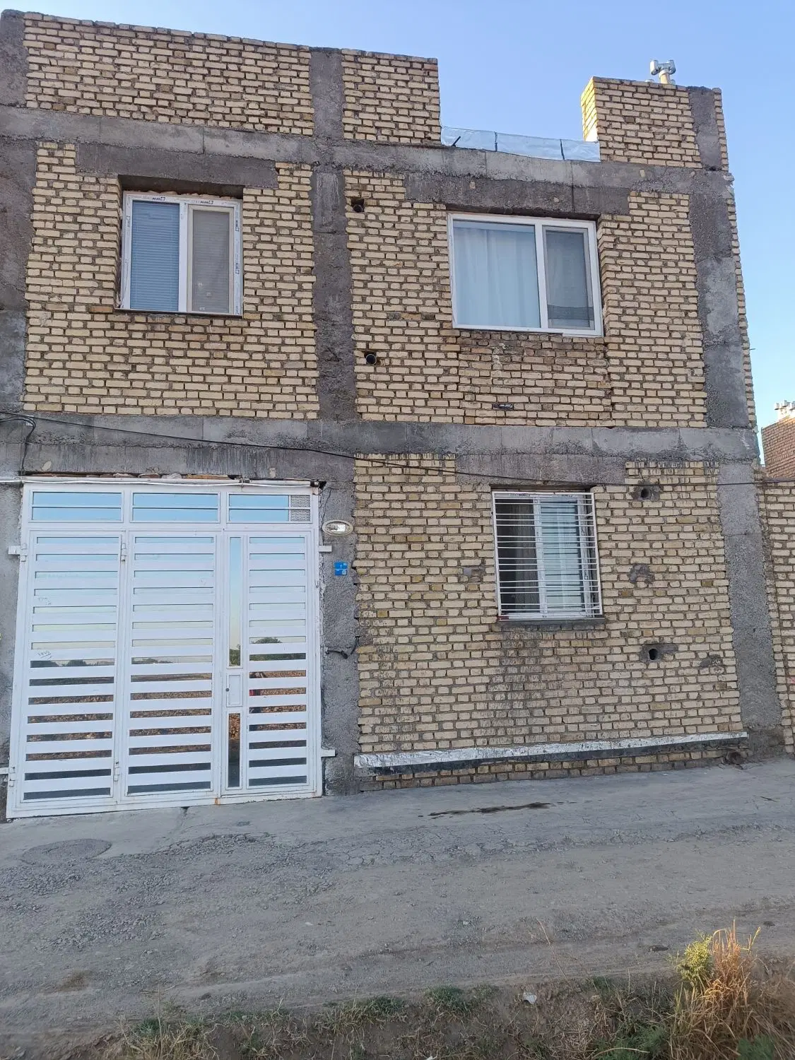 اجاره یک طبقه از ۲