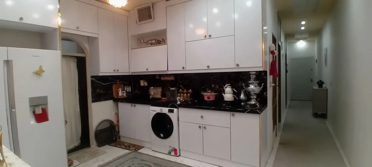 این دونبش رو ببین ، پرنور، دلباز، خوش‌ نقشه