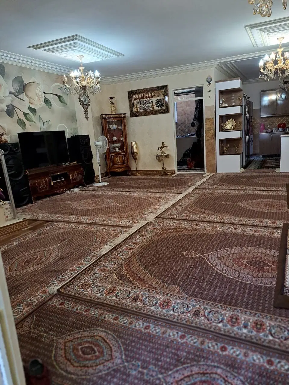 حیاط مسکونی